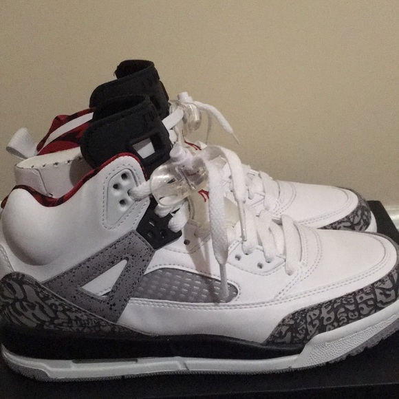 (SOLD)!!🔥Jordan Spizike BG👟 - Picture 2 of 7